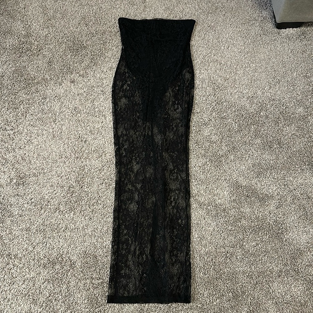 BANDEAU BODYSUIT DETAIL MAXI DRESS IN BLACK SHEER LACE